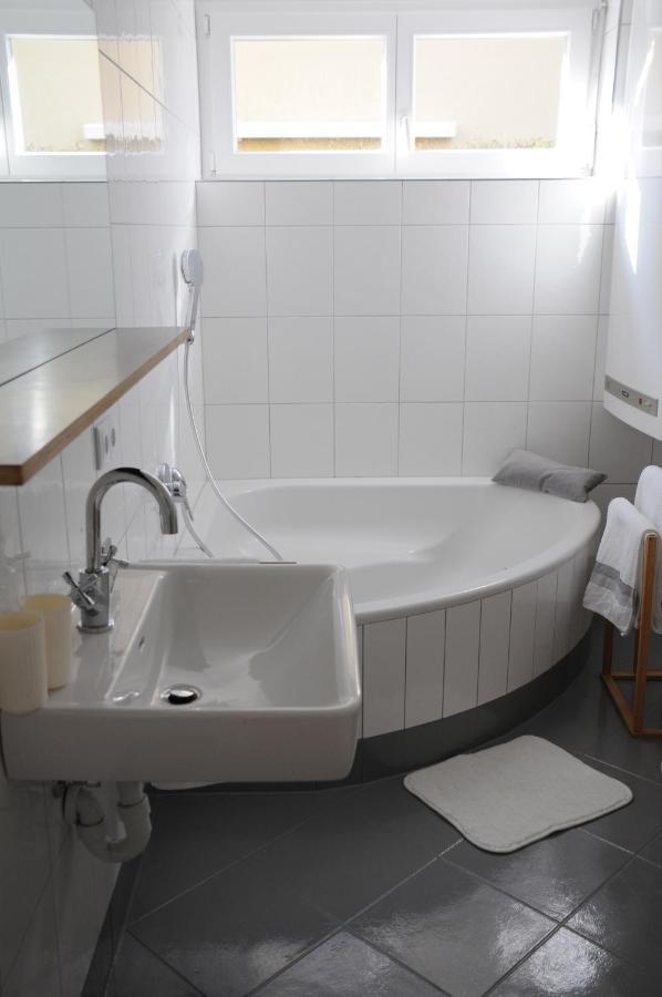 Relax Apartment Mit Garten - Lifestyle Am Bodensee, Fahrraeder & Parkplatz Inklusive Брегенц Екстер'єр фото